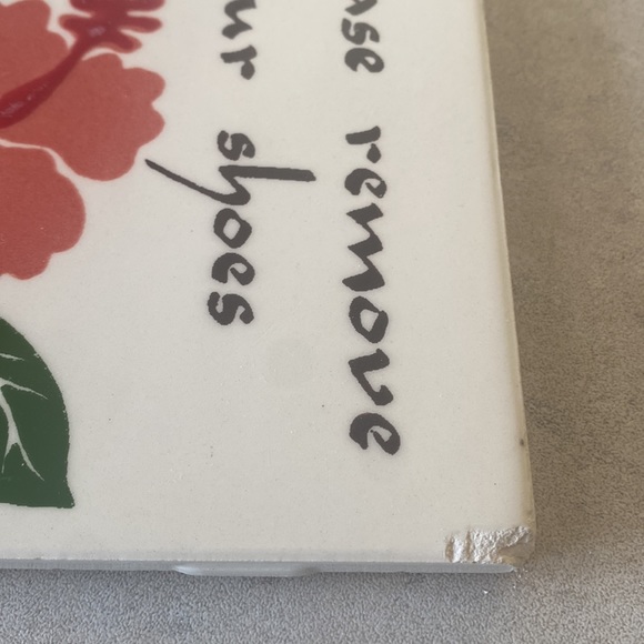Hawaiian Tile Wall plaque  “Please remove your shoes Mahola “ - Picture 5 of 5